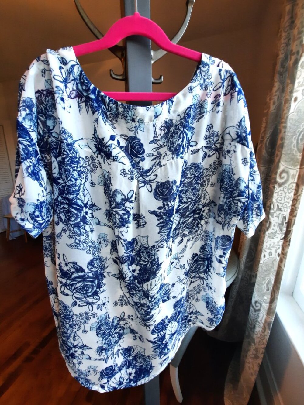 Streetwear Society Blue and White sheer blouse - Picture 4 of 6
